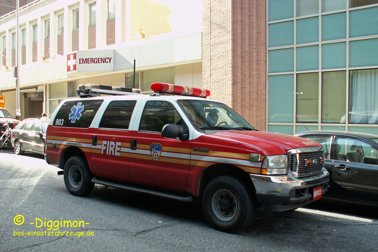 Ambulance Chief 903 Manhatten